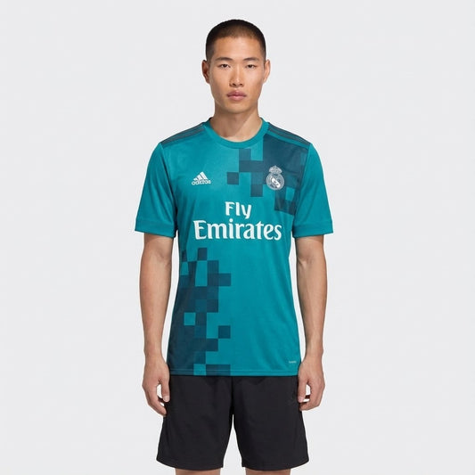 Jersey Retro Real Madrid 2017 II Fan