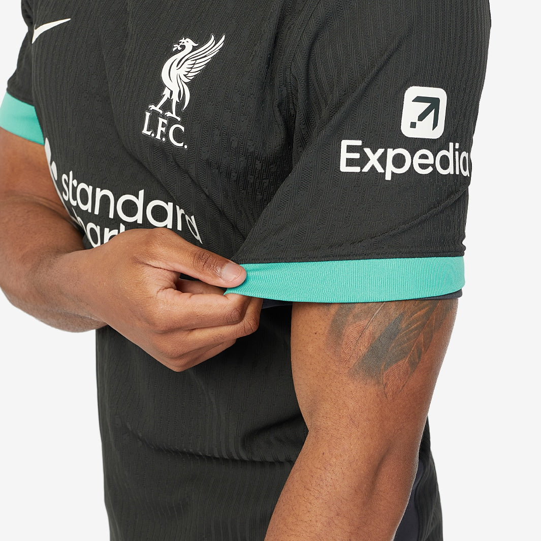 Jersey Liverpool FC 2024/25 II Player