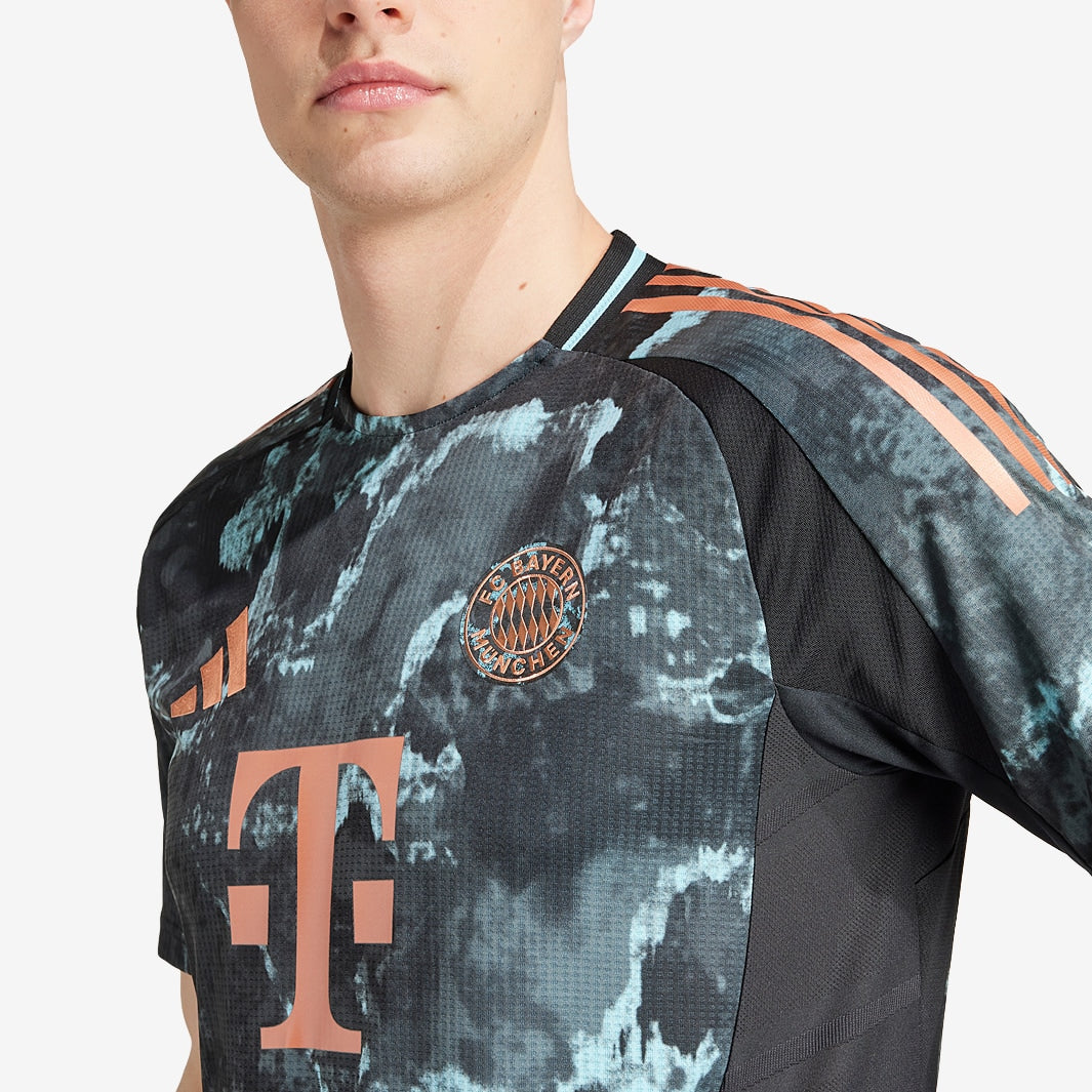 Jersey Bayern Munich 2024/25 II Player