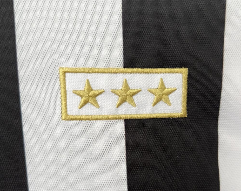 Jersey Retro Juventus 2017 Fan