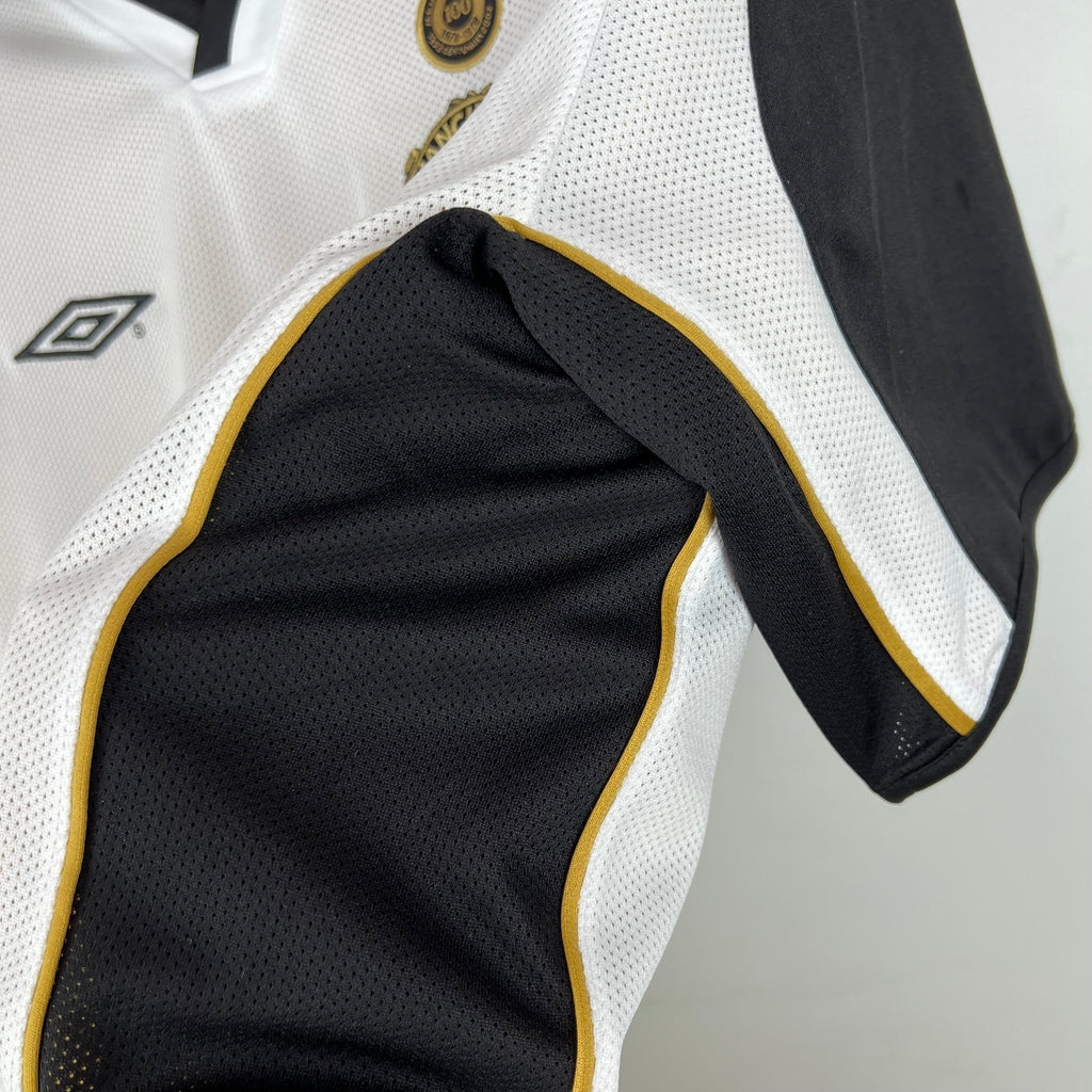 Jersey Retro Manchester United 2001 Fan