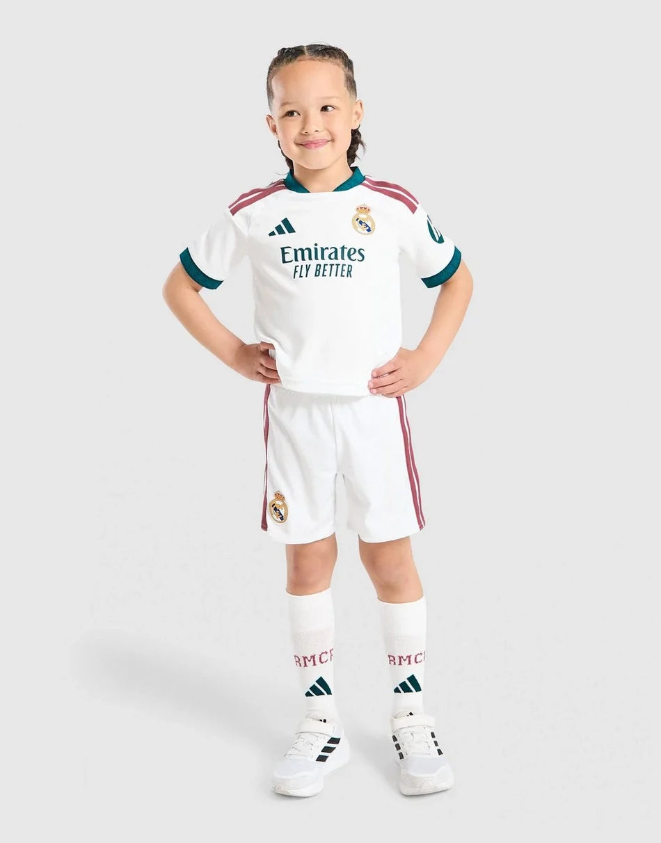 Kids Kit Real Madrid 2026/27 I Fan