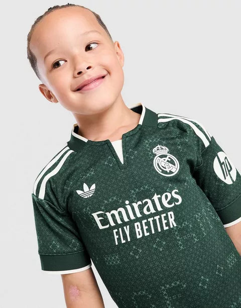 Kids Kit Real Madrid 2026/27 II Fan