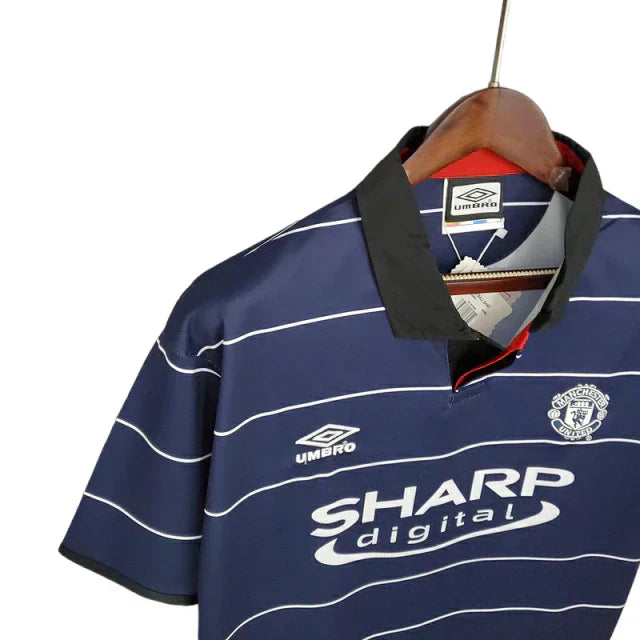 Jersey Retro Manchester United 1999 Fan