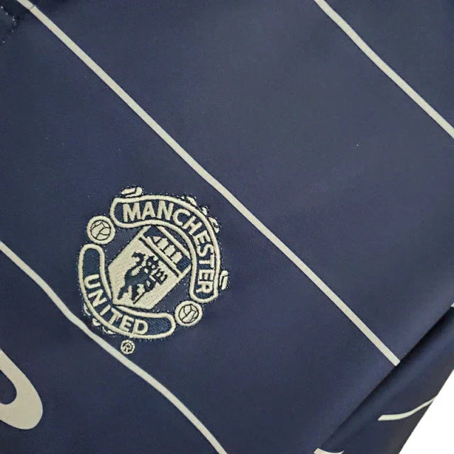 Jersey Retro Manchester United 1999 Fan
