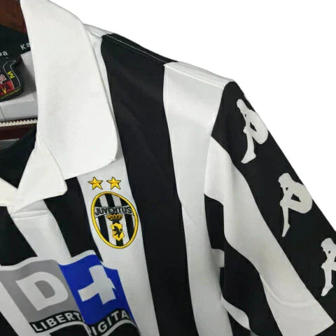 Jersey Retro Juventus 2011 Fan